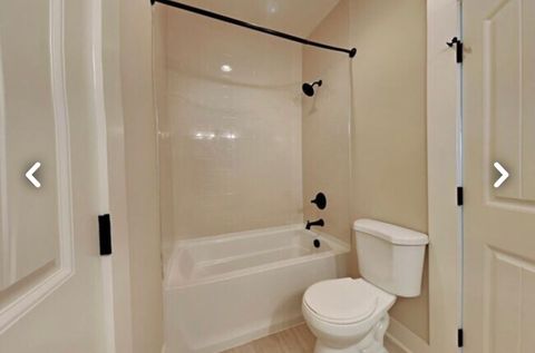 Private Room in 3Bed.2.5Bath