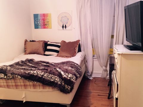 Private Room in 2Bed.1Bath