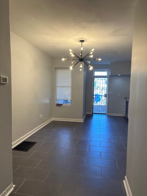 Private Room in 3Bed.1.5Bath