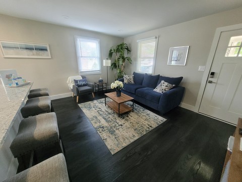 Entire Place 2Bed.1Bath
