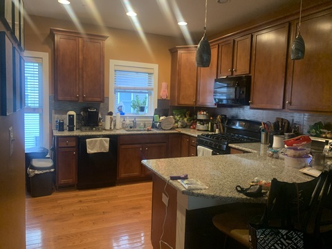 Private Room in 3Bed.4Bath