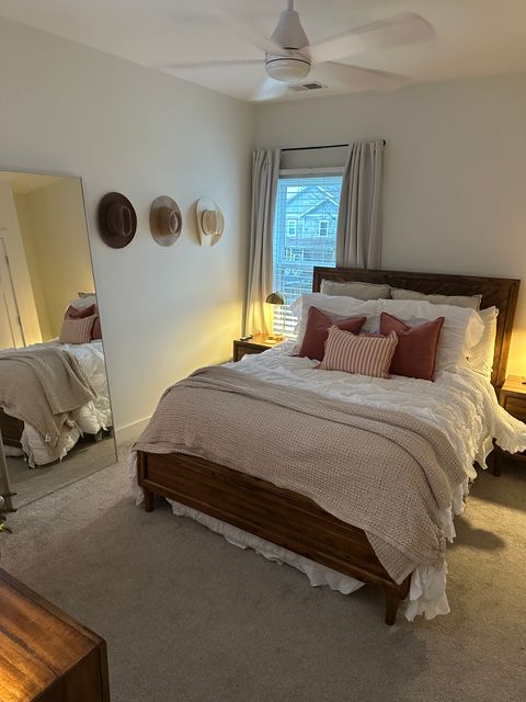 Private Room in 3Bed.2.5Bath