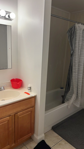 Private Room in 1Bed.1Bath