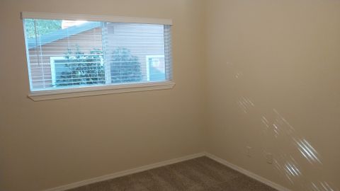 Private Room in 3Bed.1Bath