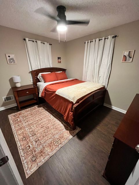 Private Room in 3Bed.2Bath