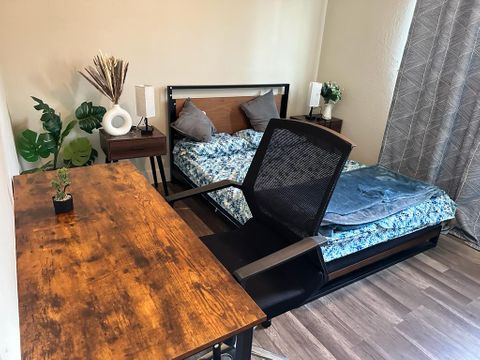 Private Room in 3Bed.1.5Bath