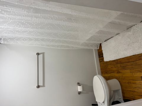 Private Room in 2Bed.1Bath