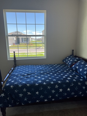 Shared Room in 2Bed.3Bath