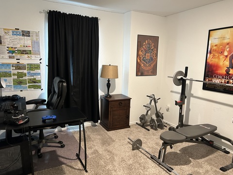 Private Room in 3Bed.2Bath