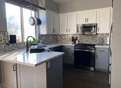 Private Room in 2Bed.2.5Bath