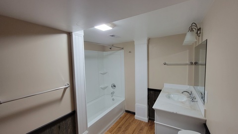 Entire Place 4Bed.3Bath