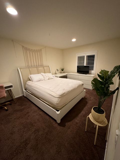 Private Room in 4Bed.3Bath
