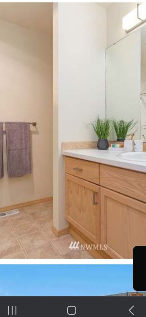 Private Room in 3Bed.3.5Bath