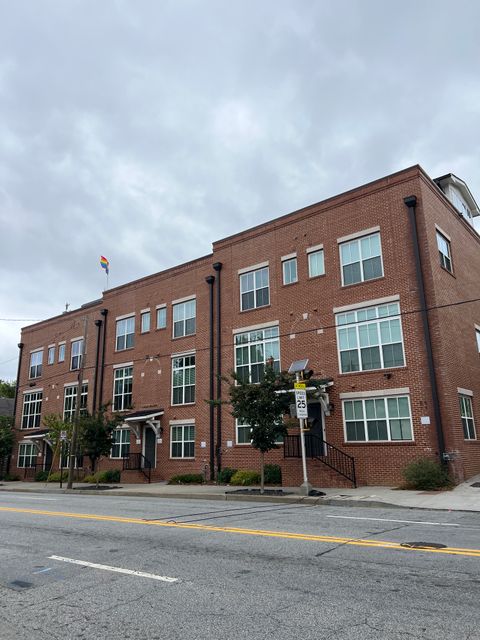 Private Room in 3Bed.3.5Bath