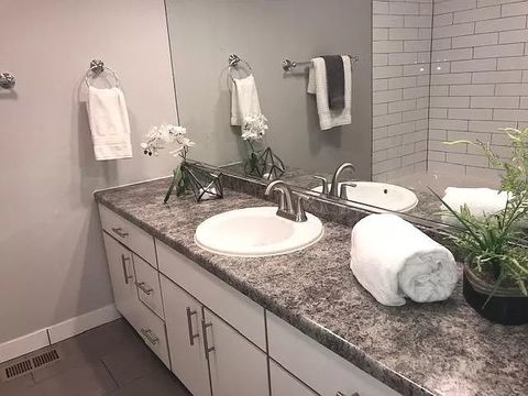 Private Room in 2Bed.2Bath