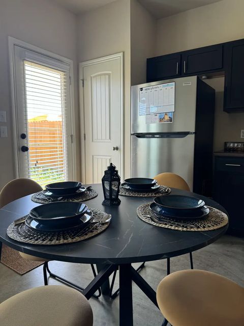 Private Room in 2Bed.2.5Bath