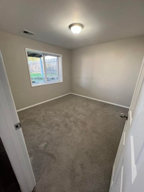 Private Room in 1Bed.1Bath