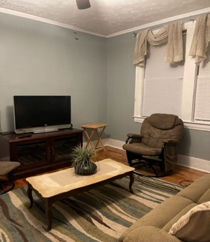 Private Room in 2Bed.1Bath.2living