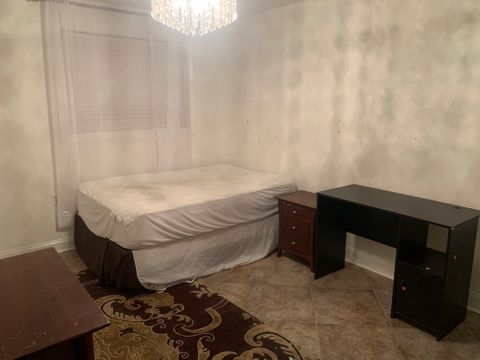 Private Room in 1Bed.1Bath