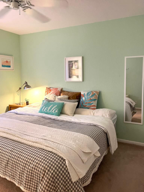 Private Room in 3Bed.3Bath