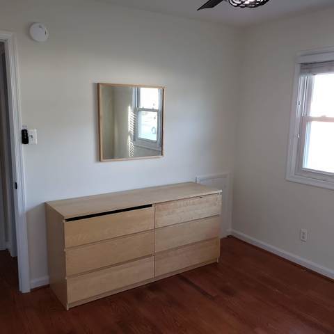 Private Room in 3Bed.1Bath