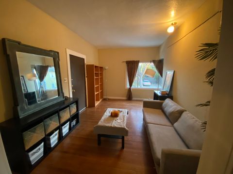 Entire Place 3Bed.1Bath