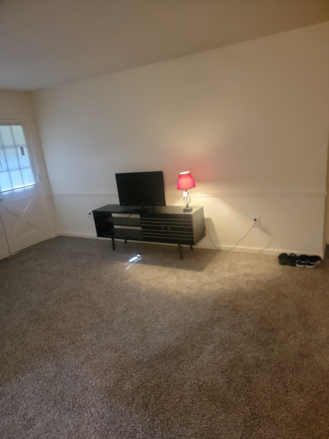 Shared Room in 2Bed.1Bath