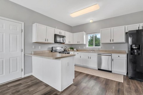 Private Room in 3Bed.2Bath