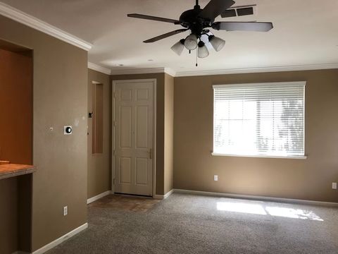 Private Room in 3Bed.2.5Bath