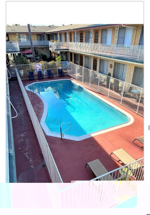 Private Room in 2Bed.2Bath