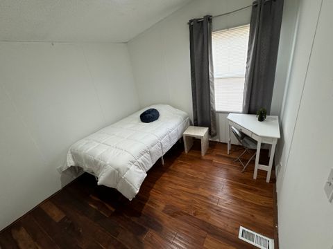 Room3Bed.2Bath