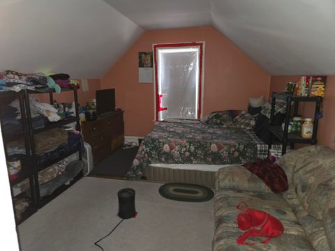 Room3Bed.1Bath