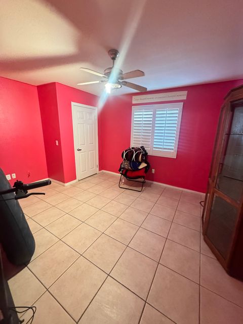 Private Room in 3Bed.2Bath