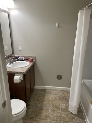 Private Room in 2Bed.2Bath