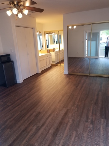 Private Room in 3Bed.2Bath