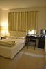 1 cheerful bed room for vegetarian