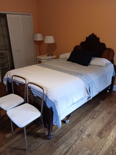 Room1Bed.2Bath