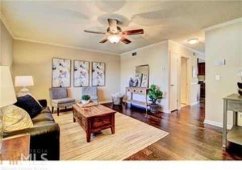 Private Room in 3Bed.2Bath