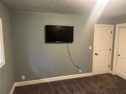 Private Room in 3Bed.3Bath