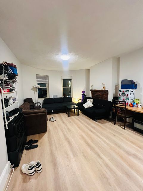 Shared Room in 3Bed.1Bath