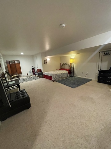 Private Room in 3Bed.4Bath