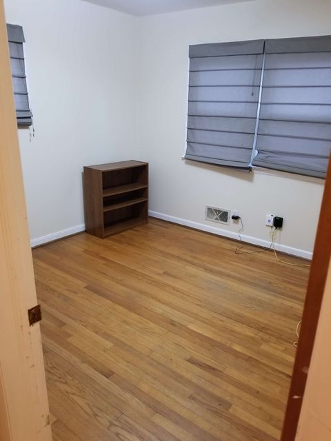 Private Room in 3Bed.1Bath