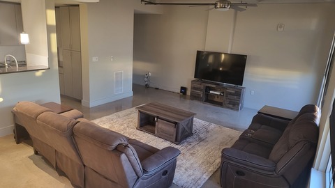 Private Room in 2Bed.2Bath