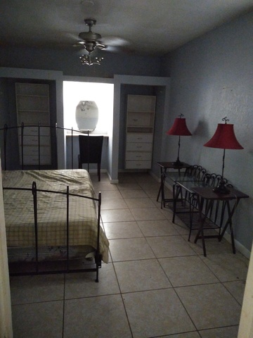 Private Room in 1bed.1bath