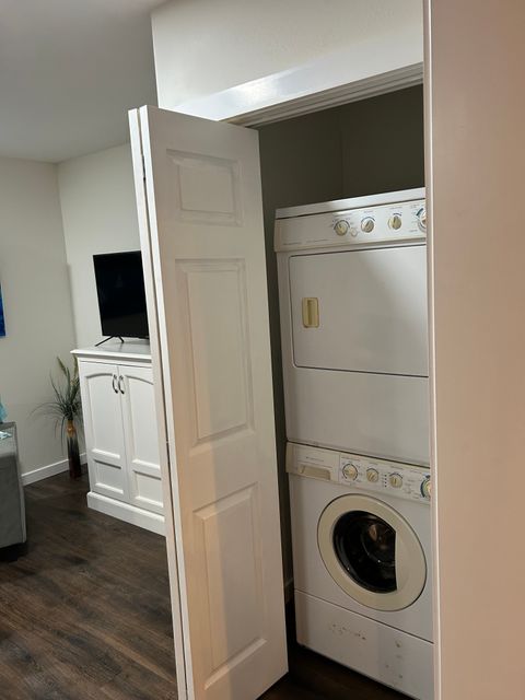 Entire Place 2Bed.1Bath