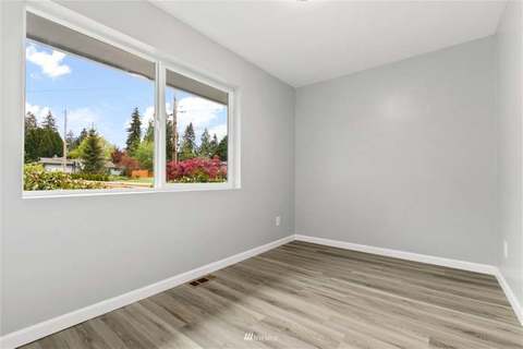 Entire Place 6Bed.2Bath
