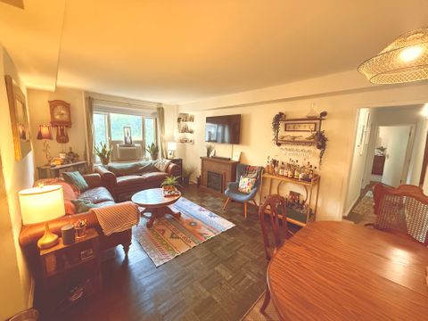 Private Room in 3Bed.1Bath