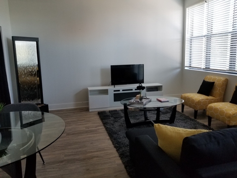 Beautiful 1 bedroom, 1 bath Unit