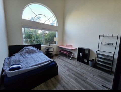 Private Room in 2Bed.2Bath
