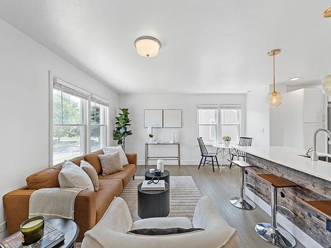 Private Room in 4Bed.2Bath